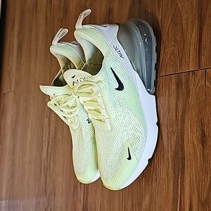 Nike Air Max 270 Barely Volt Womens 8.5
